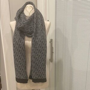 Missoni Black and Gray Chevron Scarf
